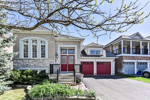 Photo 2 at 38 Brass Drive, Jefferson, Richmond Hill