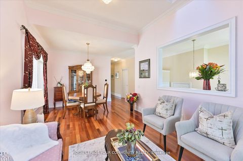 Photo 7 at 38 Brass Drive, Jefferson, Richmond Hill