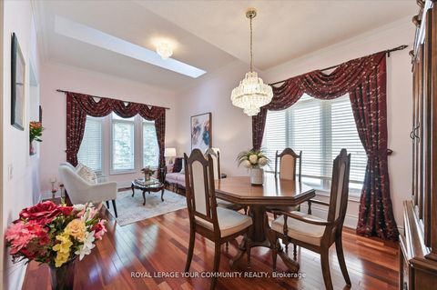 Photo 9 at 38 Brass Drive, Jefferson, Richmond Hill