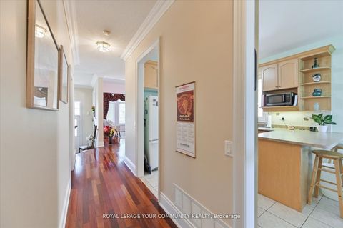 Photo 11 at 38 Brass Drive, Jefferson, Richmond Hill