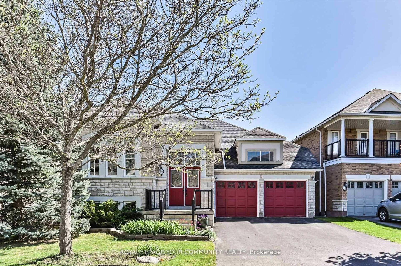 38 Brass Drive, Jefferson, Richmond Hill 