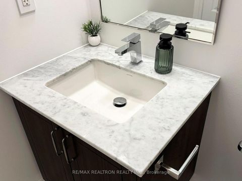 Photo 33 at 105 - 23 Eldora Avenue, Newtonbrook West, Toronto