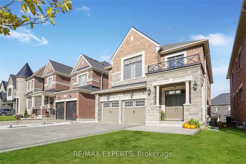Photo 2 at 38 Chorus Crescent, Kleinburg, Vaughan