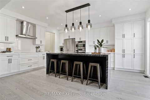 Photo 11 at 38 Chorus Crescent, Kleinburg, Vaughan