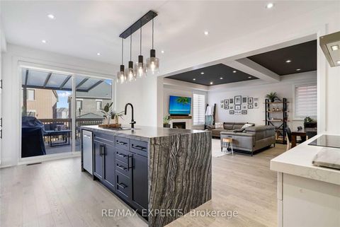 Photo 16 at 38 Chorus Crescent, Kleinburg, Vaughan