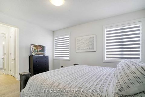Photo 18 at 38 Chorus Crescent, Kleinburg, Vaughan