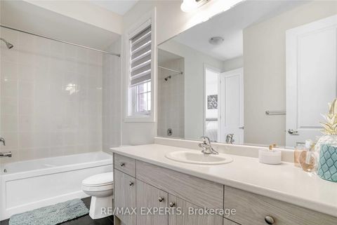 Photo 23 at 38 Chorus Crescent, Kleinburg, Vaughan