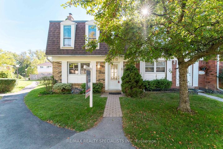 Photo 2 at 6 - 2252 Upper Middle Road, Brant Hills, Burlington