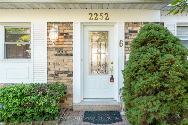Photo 3 at 6 - 2252 Upper Middle Road, Brant Hills, Burlington