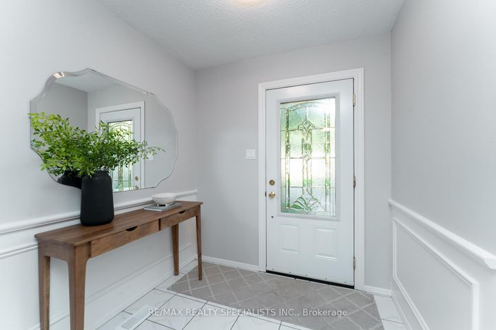 Photo 5 at 6 - 2252 Upper Middle Road, Brant Hills, Burlington