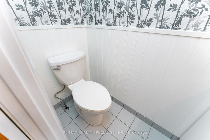 Photo 14 at 6 - 2252 Upper Middle Road, Brant Hills, Burlington