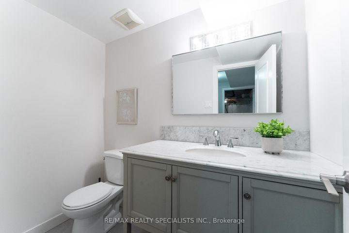Photo 25 at 6 - 2252 Upper Middle Road, Brant Hills, Burlington