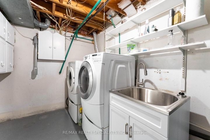 Photo 32 at 6 - 2252 Upper Middle Road, Brant Hills, Burlington
