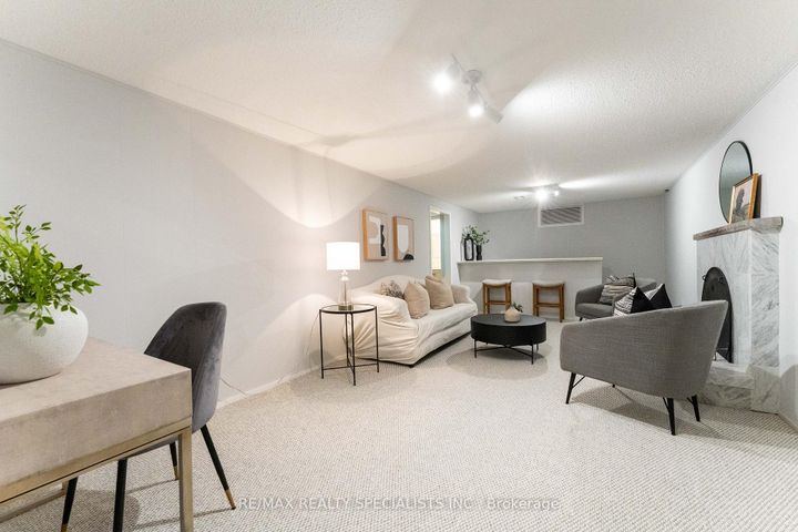 Photo 35 at 6 - 2252 Upper Middle Road, Brant Hills, Burlington
