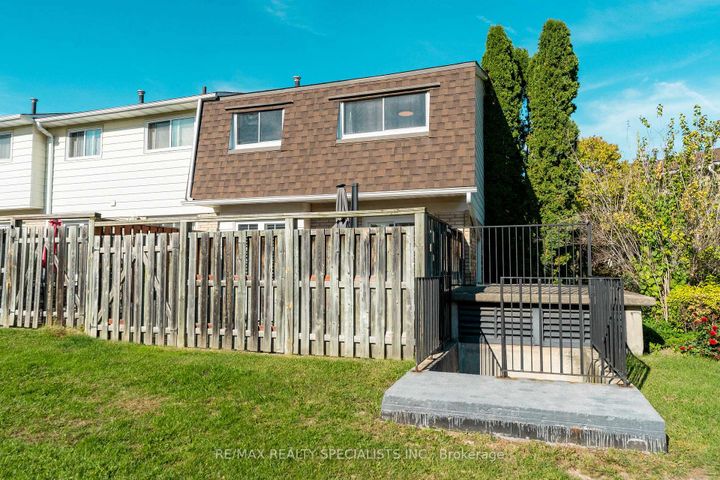 Photo 38 at 6 - 2252 Upper Middle Road, Brant Hills, Burlington