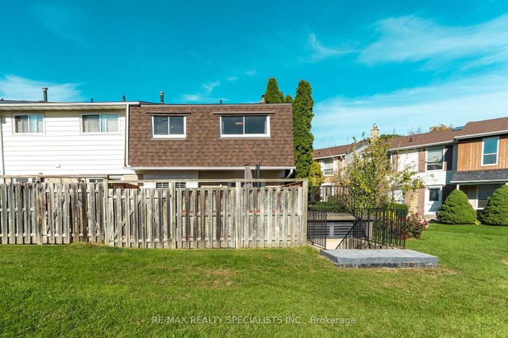 Photo 39 at 6 - 2252 Upper Middle Road, Brant Hills, Burlington