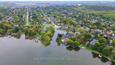 Photo 6 at 381 Walter Drive, Keswick South, Georgina