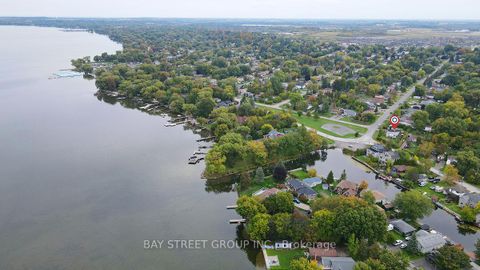 Photo 7 at 381 Walter Drive, Keswick South, Georgina