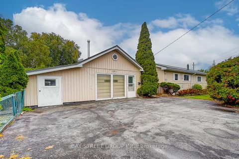 Photo 11 at 381 Walter Drive, Keswick South, Georgina