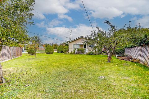 Photo 17 at 381 Walter Drive, Keswick South, Georgina