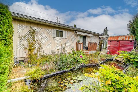 Photo 21 at 381 Walter Drive, Keswick South, Georgina