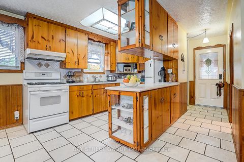 Photo 27 at 381 Walter Drive, Keswick South, Georgina