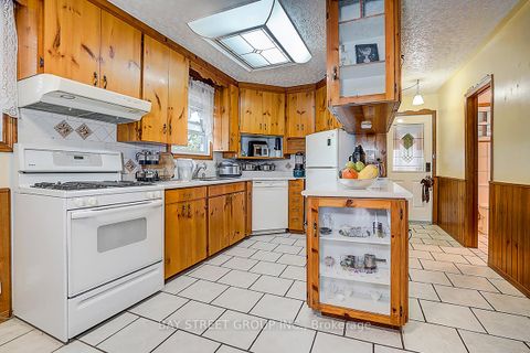 Photo 28 at 381 Walter Drive, Keswick South, Georgina