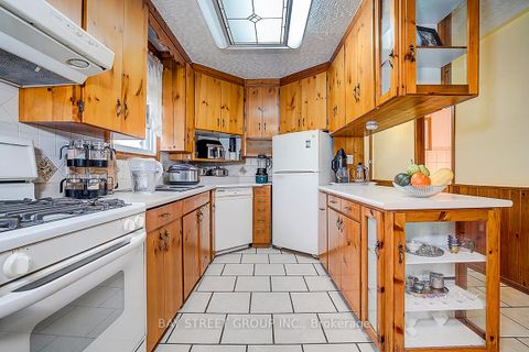 Photo 29 at 381 Walter Drive, Keswick South, Georgina