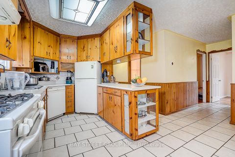 Photo 30 at 381 Walter Drive, Keswick South, Georgina