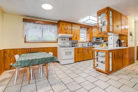 Photo 32 at 381 Walter Drive, Keswick South, Georgina