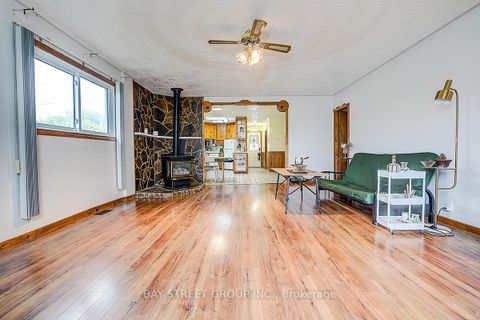 Photo 37 at 381 Walter Drive, Keswick South, Georgina