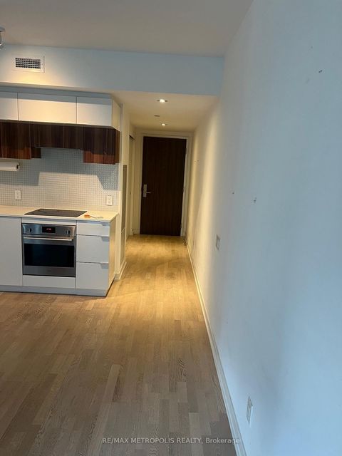 Photo 3 at 1805 - 161 Roehampton Avenue, Mount Pleasant West, Toronto Photo 3 at 1805 - 161 Roehampton Avenue, Mount Pleasant West, Toronto