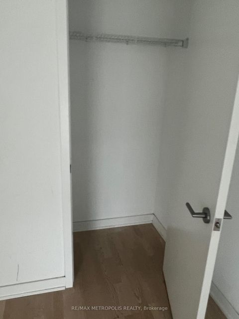 Photo 7 at 1805 - 161 Roehampton Avenue, Mount Pleasant West, Toronto Photo 7 at 1805 - 161 Roehampton Avenue, Mount Pleasant West, Toronto