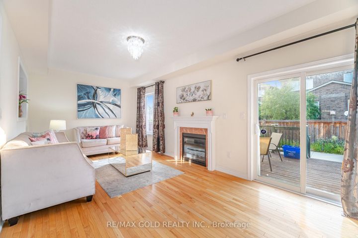 Photo 9 at 8 Washburn Road, Bram East, Brampton