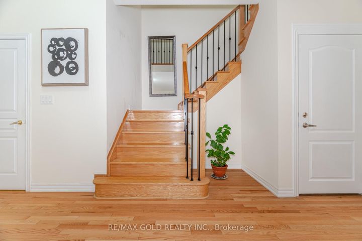 Photo 13 at 8 Washburn Road, Bram East, Brampton