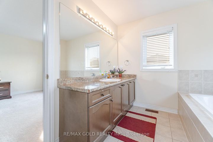 Photo 16 at 8 Washburn Road, Bram East, Brampton