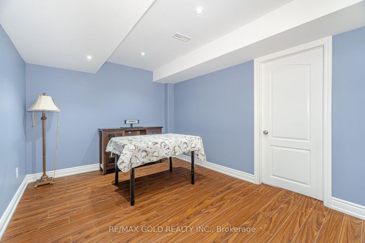 Photo 22 at 8 Washburn Road, Bram East, Brampton