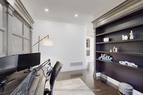 Photo 16 at 420 Paradelle Drive, Oak Ridges Lake Wilcox, Richmond Hill