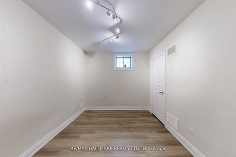 Photo 32 at 420 Paradelle Drive, Oak Ridges Lake Wilcox, Richmond Hill