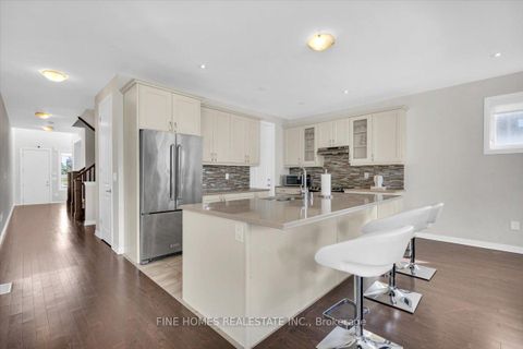 Photo 9 at 18 STANLEY GREENE Boulevard, CFB, Toronto