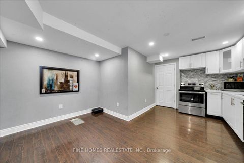 Photo 36 at 18 STANLEY GREENE Boulevard, CFB, Toronto