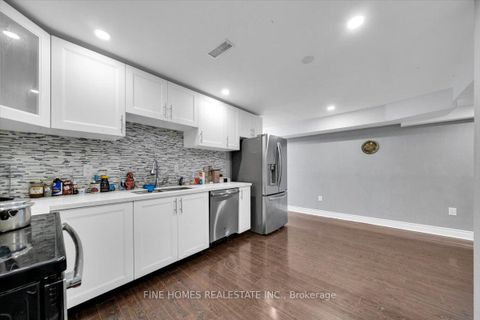 Photo 37 at 18 STANLEY GREENE Boulevard, CFB, Toronto
