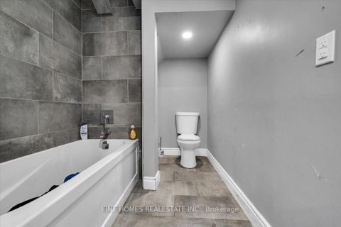 Photo 40 at 18 STANLEY GREENE Boulevard, CFB, Toronto