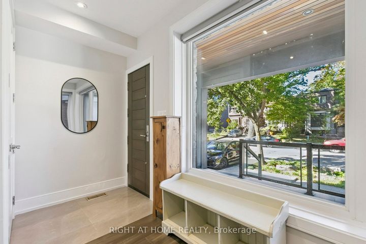 Photo 2 at 341 Balliol Street E, Mount Pleasant East, Toronto