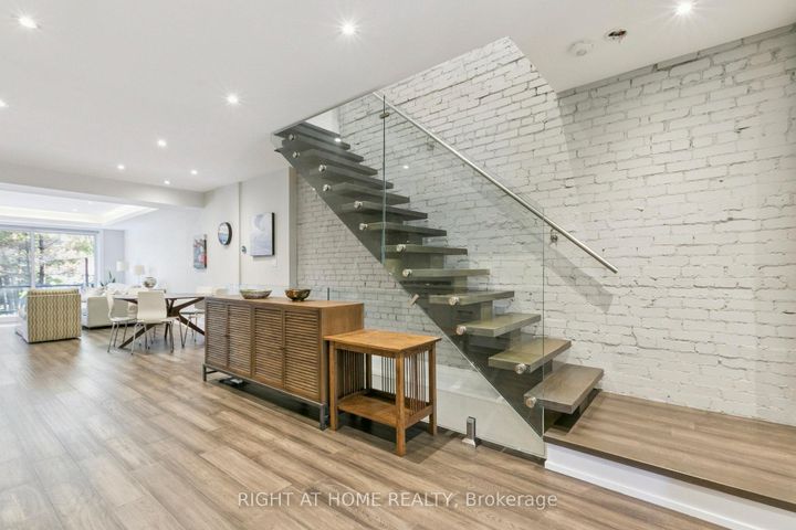 Photo 8 at 341 Balliol Street E, Mount Pleasant East, Toronto
