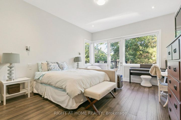 Photo 13 at 341 Balliol Street E, Mount Pleasant East, Toronto