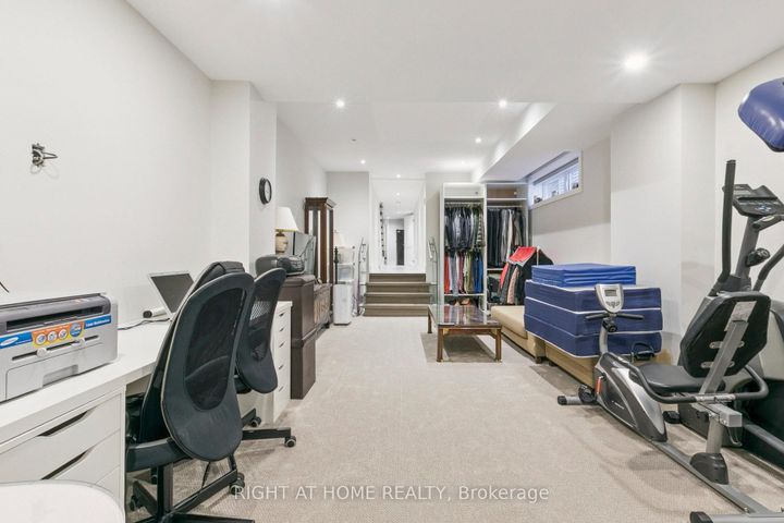 Photo 22 at 341 Balliol Street E, Mount Pleasant East, Toronto