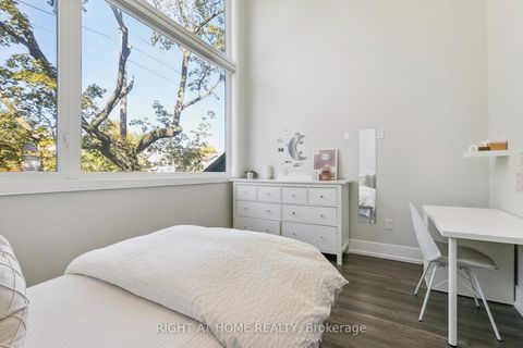 Photo 17 at 341 Balliol Street E, Mount Pleasant East, Toronto