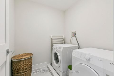 Photo 18 at 341 Balliol Street E, Mount Pleasant East, Toronto