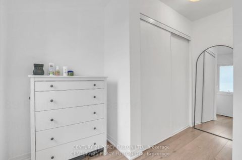 Photo 12 at 89 Fairlane Avenue, Painswick South, Barrie